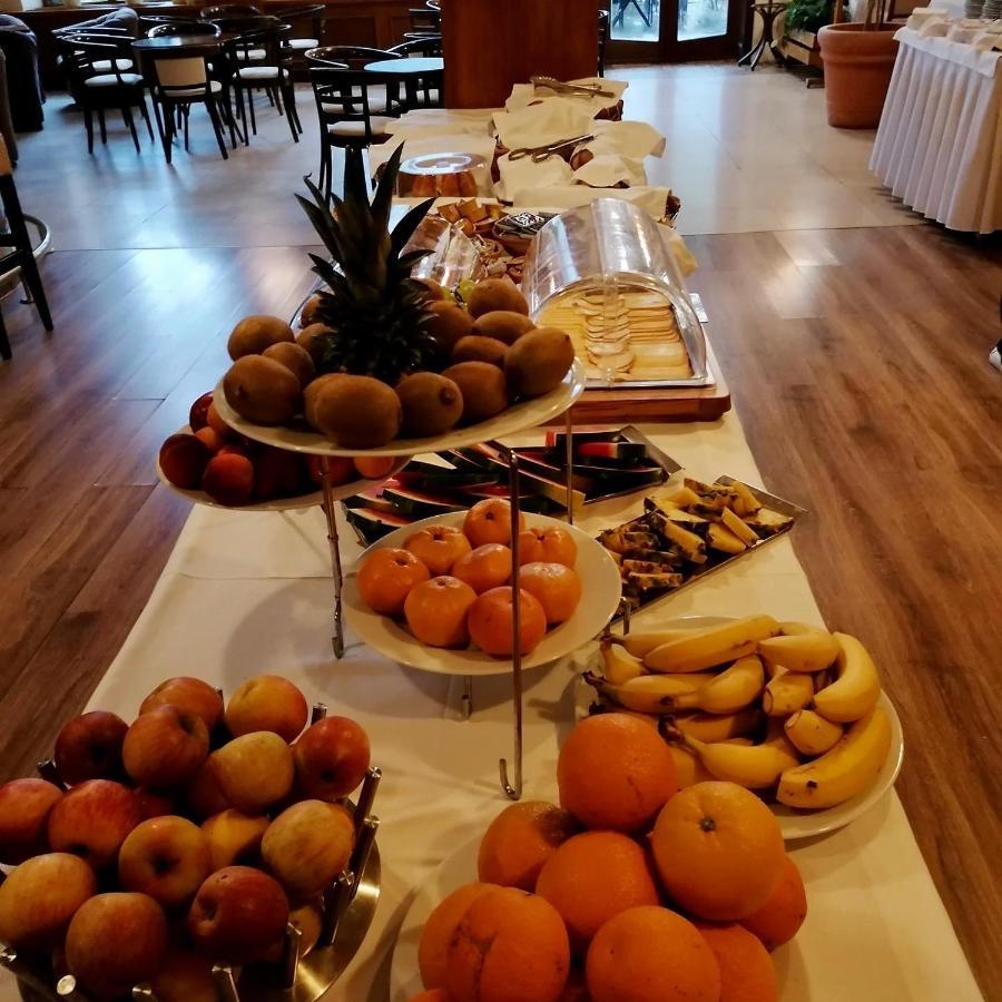 Hotel & Penzion Grand Matej Банска-Штьявница Экстерьер фото