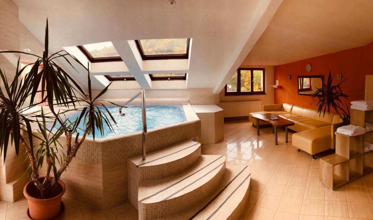 Hotel & Penzion Grand Matej Банска-Штьявница Экстерьер фото