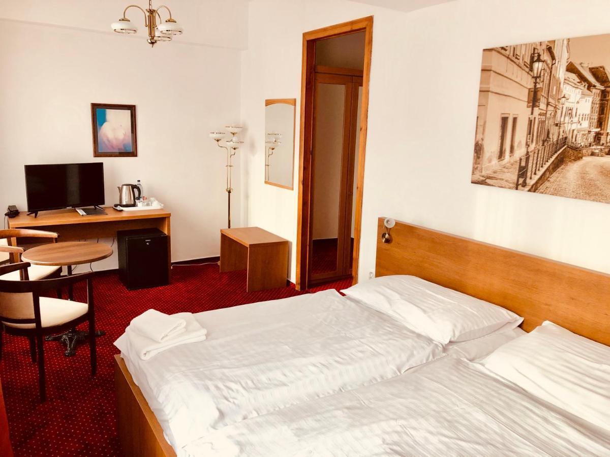 Hotel & Penzion Grand Matej Банска-Штьявница Экстерьер фото