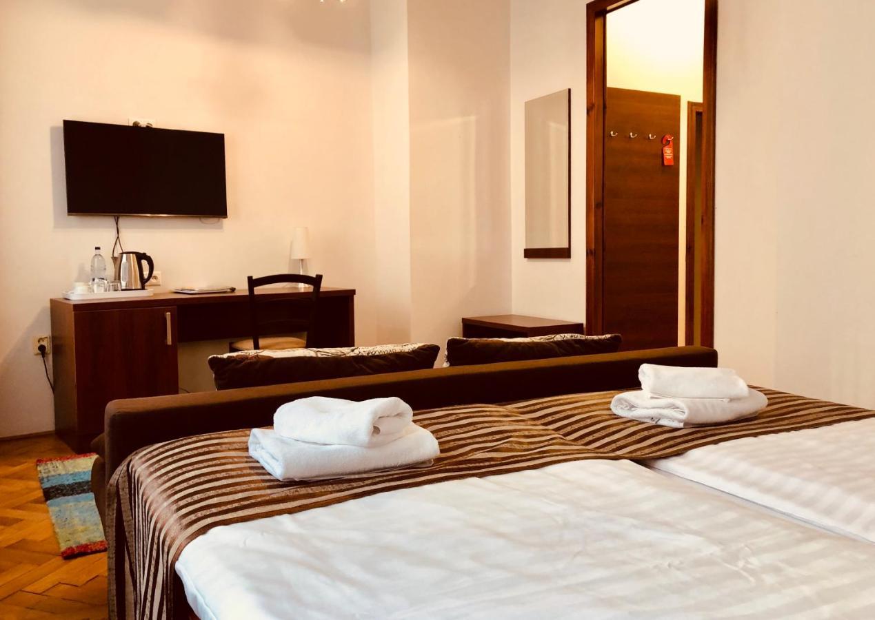 Hotel & Penzion Grand Matej Банска-Штьявница Экстерьер фото