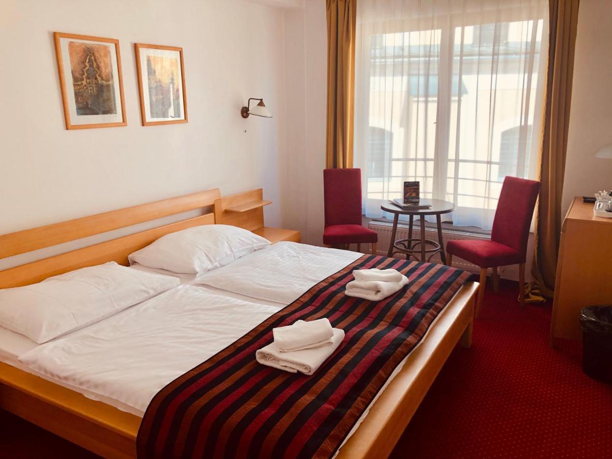 Hotel & Penzion Grand Matej Банска-Штьявница Экстерьер фото
